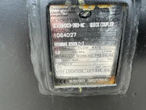 Hyundai R500LC-7 Excavator Hydraulic Quick Coupler 120 Mm Pin 50 Ton Machine