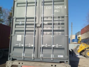 Shipping Containers 40ft 9’6 Tall