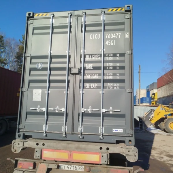 1-1 Shipping Containers 40ft 9’6 Tall