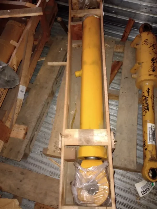 Komatsu 385-10233031 Cylinder Boom Assembly New