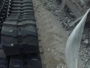 1-27-768x768 Takeuchi TB35, TB36, TB300; IHI IS35F, IS33SX – 12″ 320x100x46 Tracks New 46 Li