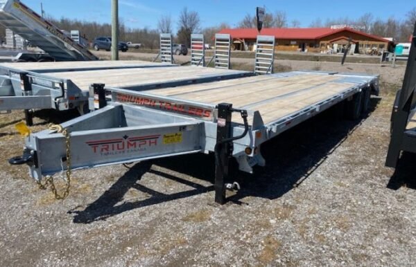 2023 Triumph 25′ Equipment Float