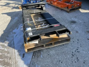 Arrow semi truck trailer mover Fork Lift Fifth Wheel Forklift Cat Skytrak New