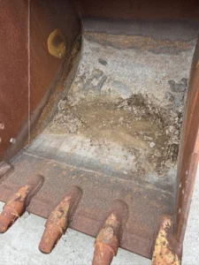 2-4-225x300 Komatsu 200-6 42 Inch Tooth Bucket 80 Mm Pins excavator