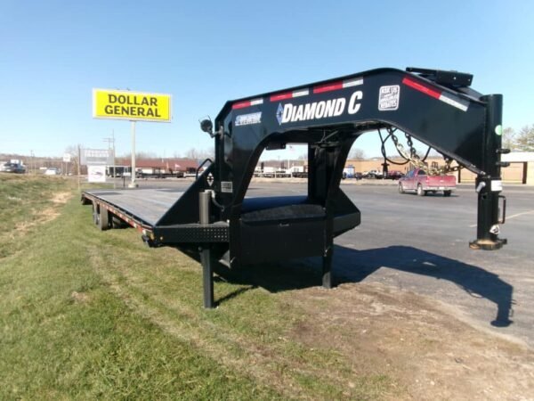 2024 Diamond C FMAX212 102″x 40′ 25.9k Equipment Trailer With MAX Ramps Stock #275652 Gooseneck Trailers – Spencer Trailers