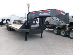 KODAK Digital Still Camera 2025 Diamond C FMAX210 HDT 102″x 32′ 25k Hydraulic Dovetail Gooseneck Trailer Stock #296128 Gooseneck Trailers – Spencer Trailers