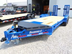 2025 Diamond C LPX207 82″x 20′ 14.9k Equipment Trailer With Flip-Knee Ramps Stock #301562 – Spencer Trailers