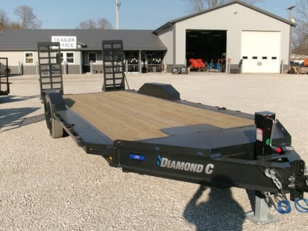 KODAK Digital Still Camera 2025 Diamond C LPX207 82″x 22′ 14.9k Equipment Trailer With HD Flip-Knee Ramps And Max Wide Pkg. Stock #297537 – Spencer Trailers
