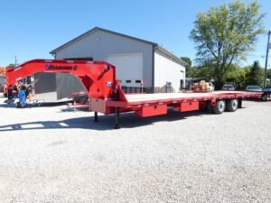 2026 Diamond C FMAX212 HDT 102″x 32′ 25.9k Hydraulic Dovetail Equipment Trailer Stock #303705 Gooseneck Trailer – Spencer Trailers