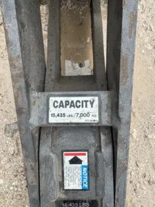 Total Source – Hydraulic Forklift Jack, 15400 LB. Cap., 2.5″-16.5″ Lift Height