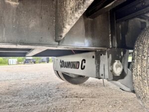 2024 Diamond C FMAX212 40′ x 102″ Fleetneek 25.9k GVWR Straight Deck Air Ride