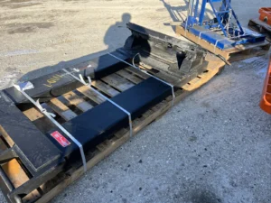 Arrow semi truck trailer mover Fork Lift Fifth Wheel Forklift Cat Skytrak New