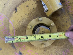 John Deere Idler wheel With Shaft To Fit 750 Dozer Part Number ID526-30AM new