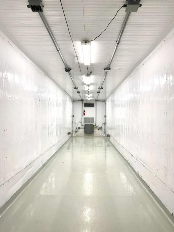 40 Foot High-Cube Insulated Shipping Container with 5 Ton Bard HVAC