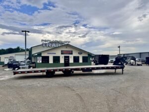 2024 Diamond C FMAX212 40′ x 102″ Fleetneek 25.9k GVWR Straight Deck Air Ride