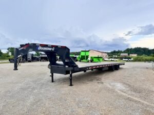 2024 Diamond C FMAX212 40′ x 102″ Fleetneek 25.9k GVWR Straight Deck Air Ride