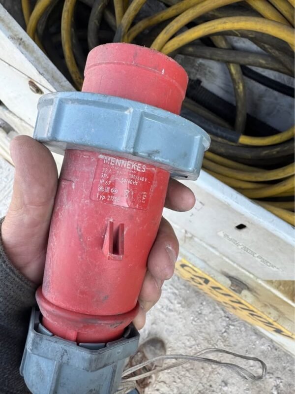 545517834_10238940132910622_6288155143942971283_n 40 foot refrigerated container