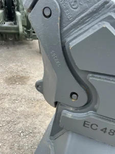 Volvo EC480 ripper frost tooth new excavator 100 110 MM Pins New EC 480