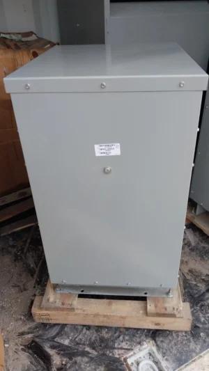Eaton Dry Type Distribution Transformer V48M28T3016 480DELTA 60HZ 30KVA THREE…