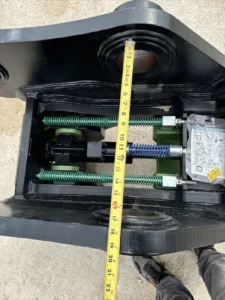 Hyundai R500LC-7 Excavator Hydraulic Quick Coupler 120 Mm Pin 50 Ton Machine