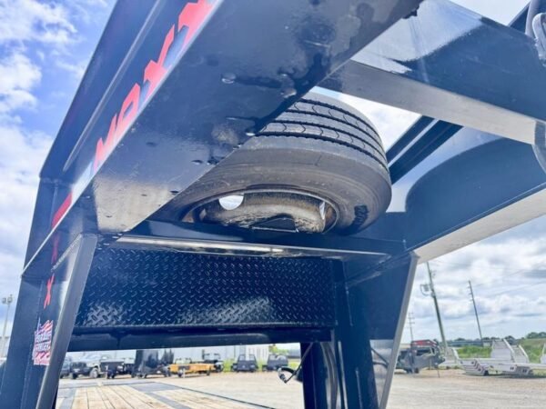 89E89F24-FBF6-4C70-BDE5-B50B03DBBE17 2021 Maxx-D Trailers LHX10234 102″ X 34′ 40K (Rated at 25.9k) Flatbed Gooseneck W/ MAXX Ramps