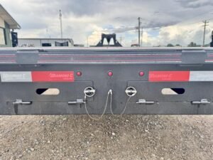 2024 Diamond C FMAX212 40′ x 102″ Fleetneek 25.9k GVWR Straight Deck Air Ride