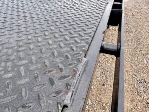 2024 Diamond C FMAX212 40′ x 102″ Fleetneek 25.9k GVWR Straight Deck Air Ride