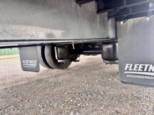 2024 Diamond C FMAX212 40′ x 102″ Fleetneek 25.9k GVWR Straight Deck Air Ride