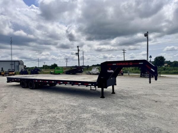 F3073865-DA7C-409E-B24A-6882012BA35F 2021 Maxx-D Trailers LHX10234 102″ X 34′ 40K (Rated at 25.9k) Flatbed Gooseneck W/ MAXX Ramps