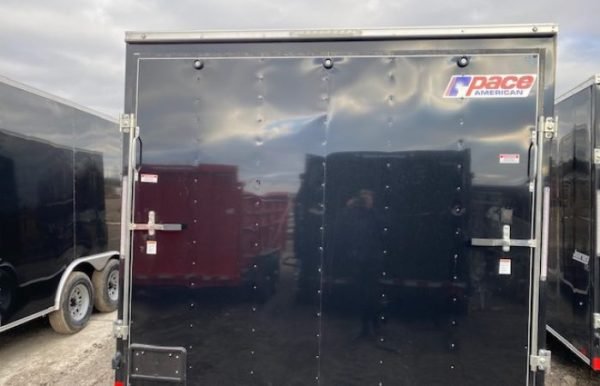 IMG_2381-700x450-1 2023 Pace 8.5X 24 Car Hauler