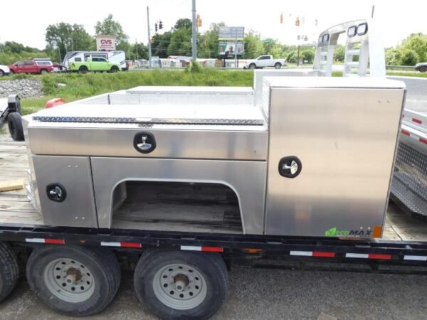 Martin GNSB 98″x 100″ Aluminum Gooseneck Service Body Stock #240884 – Spencer Trailers