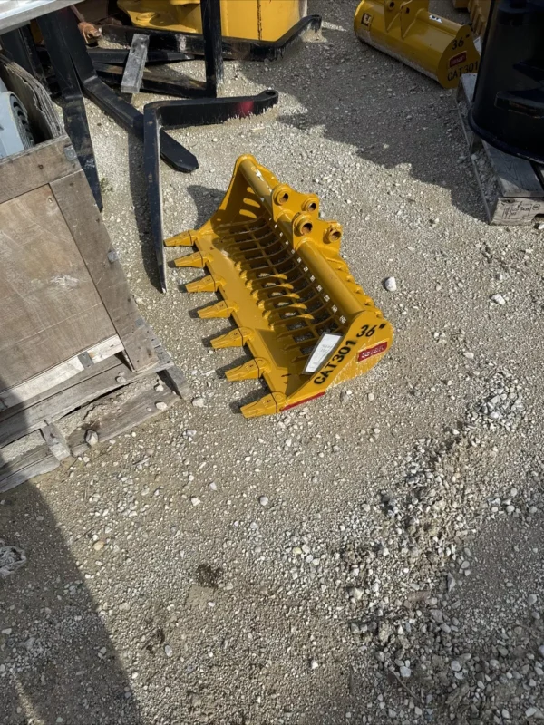 Cat 301 Mini Excavator 36 Inch Skeleton Bucket 30 Mm Pin New