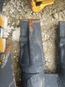 Komatsu PC490 Tooth Bucket 54 Inch Werk brau 100 Mm Pins New