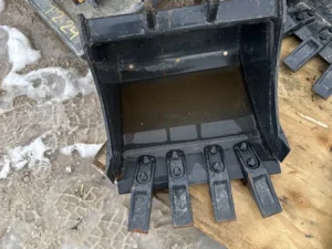 Bobcat Mini Excavator Tooth Bucket 16 Inch 6715497 30 Mm Pin New