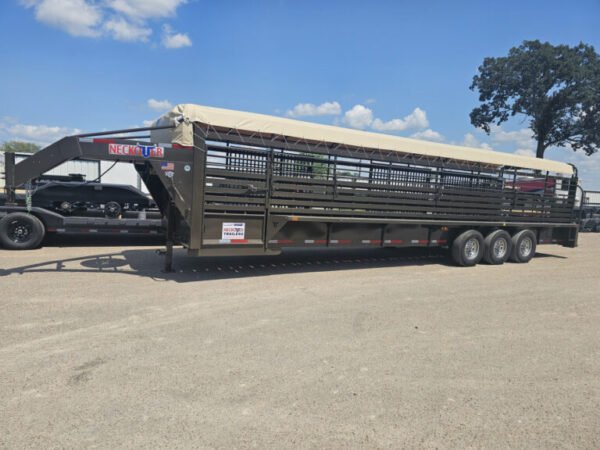 1-4-768x576 2025 Neckover 32’X6’8″ Stock / Stock Combo Trailer