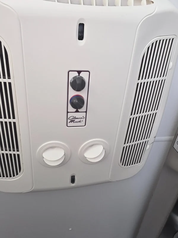 NEW FOOD TRAILER w/all the bells and whistles. 2021 CARGO Mate