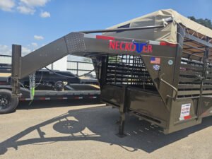 3-4-300x225 2025 Neckover 32’X6’8″ Stock / Stock Combo Trailer