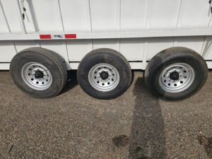 2025 Big Bend 6’8″X32′ Stock / Stock Combo Trailer