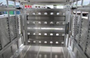 2023 EBY Maverick 20′ Aluminum Livestock Trailer
