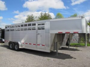 IMG_0112-768x576 2023 EBY Maverick LS 20′ Gooseneck Livestock Trailer