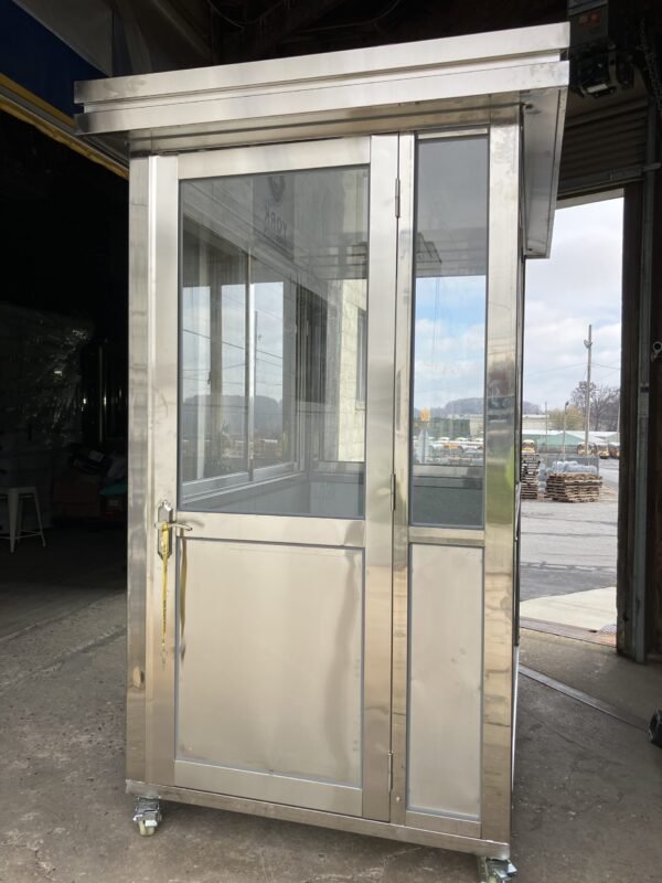 IMG_4585-scaled 4 x 6 Stainless Steel Guard Shack, Single Swing Door on 4 feet side, Plain Jane